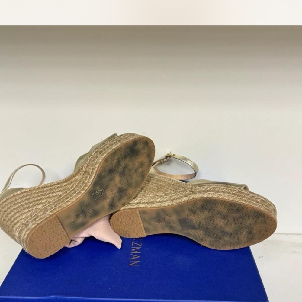 Stuart Weitzman Gold Metallic Leather Espadrille Wedge Sandals Platform Heel 6.5 - Picture 5 of 6